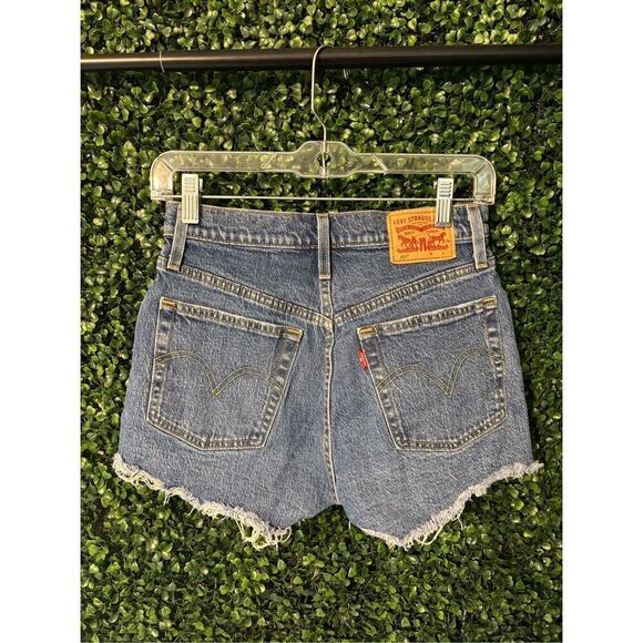 Levi’s 501 Denim Cut Off Shorts Size 25 NWT - Picture 1 of 5